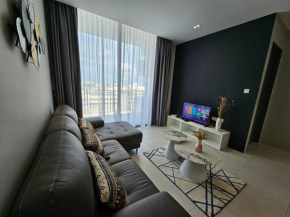 Lovely Podium CityView 3Bedroom with Pool A3